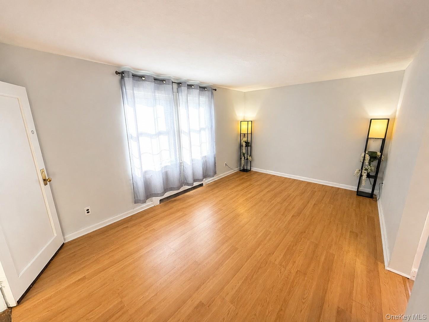 131 39 234 Street Ll Property Photo 2