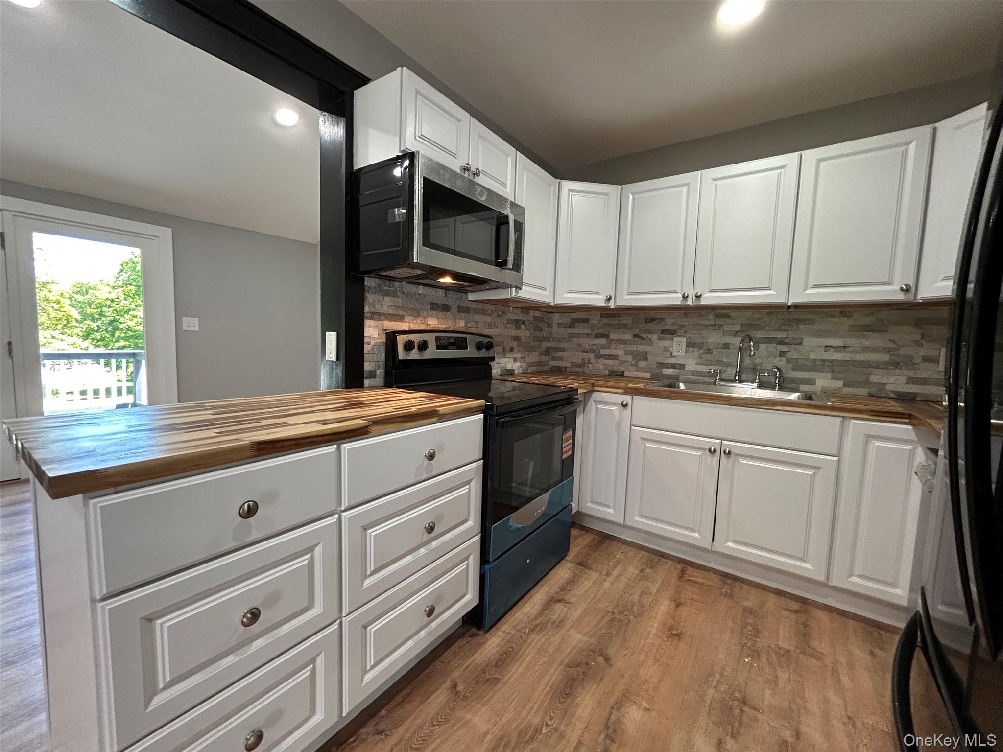 32 Reimer Avenue Property Photo 2