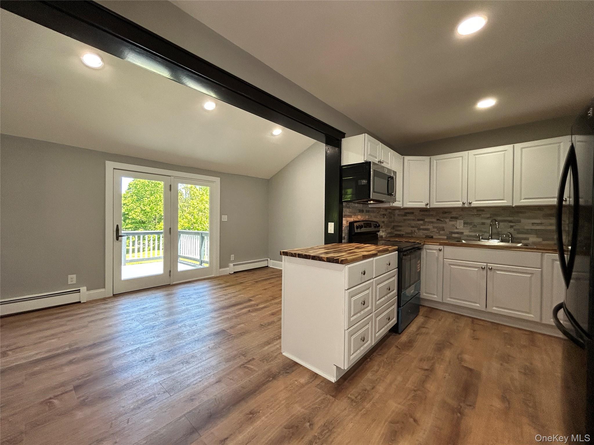 32 Reimer Avenue Property Photo 4