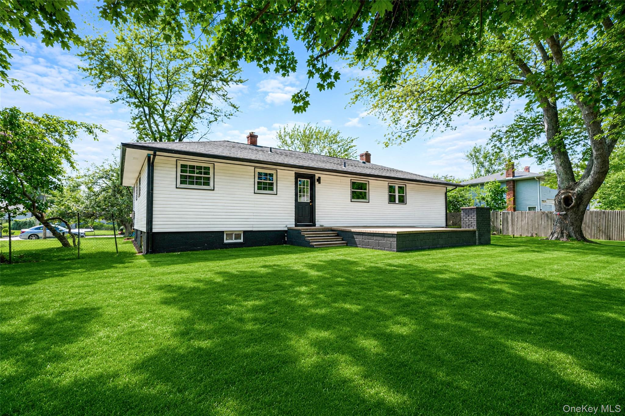 267 Woodhull Avenue Property Photo 19