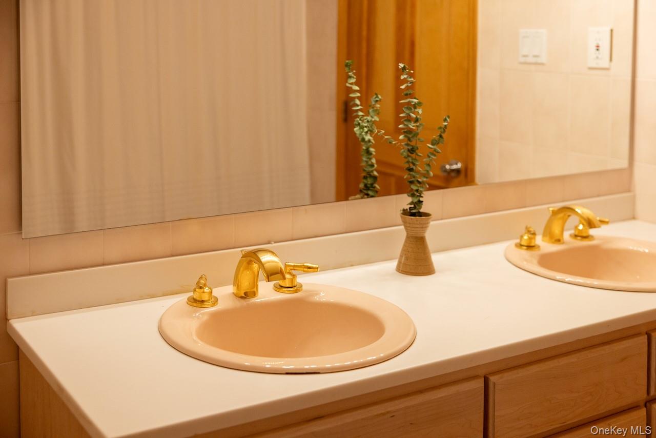 2114 Brush Ridge Road Property Photo 29