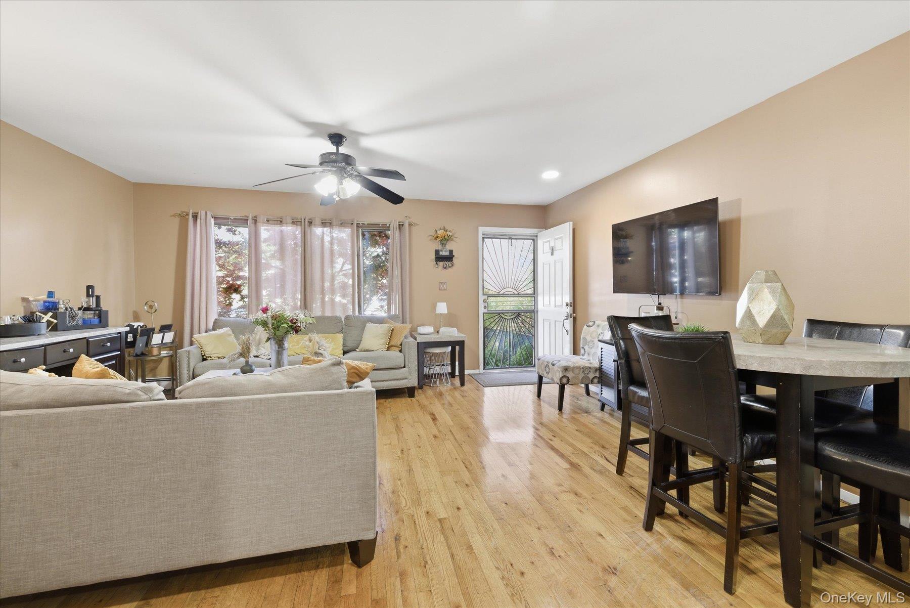 147-24 230th Place Property Photo 3