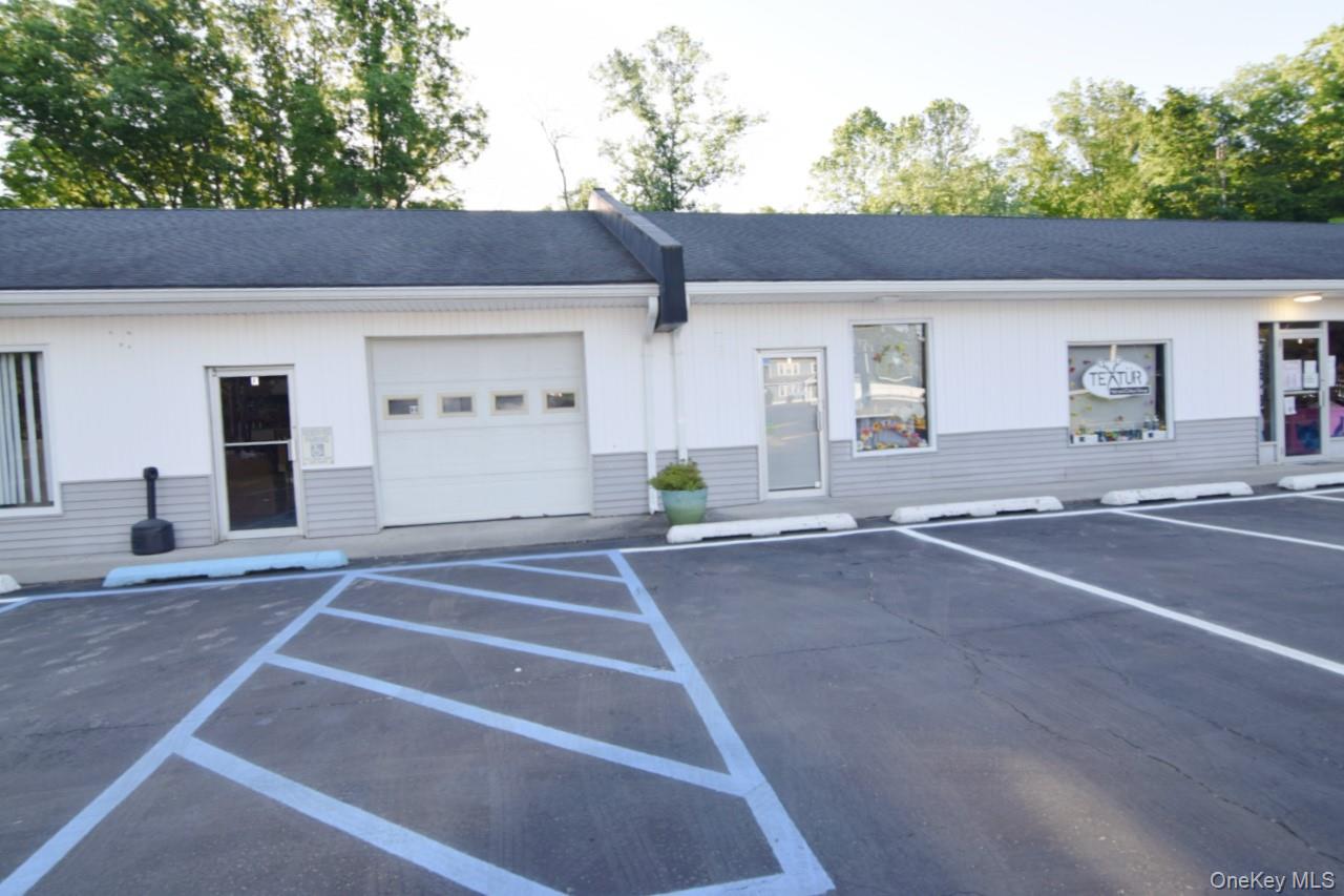 600 Violet Avenue Property Photo 10