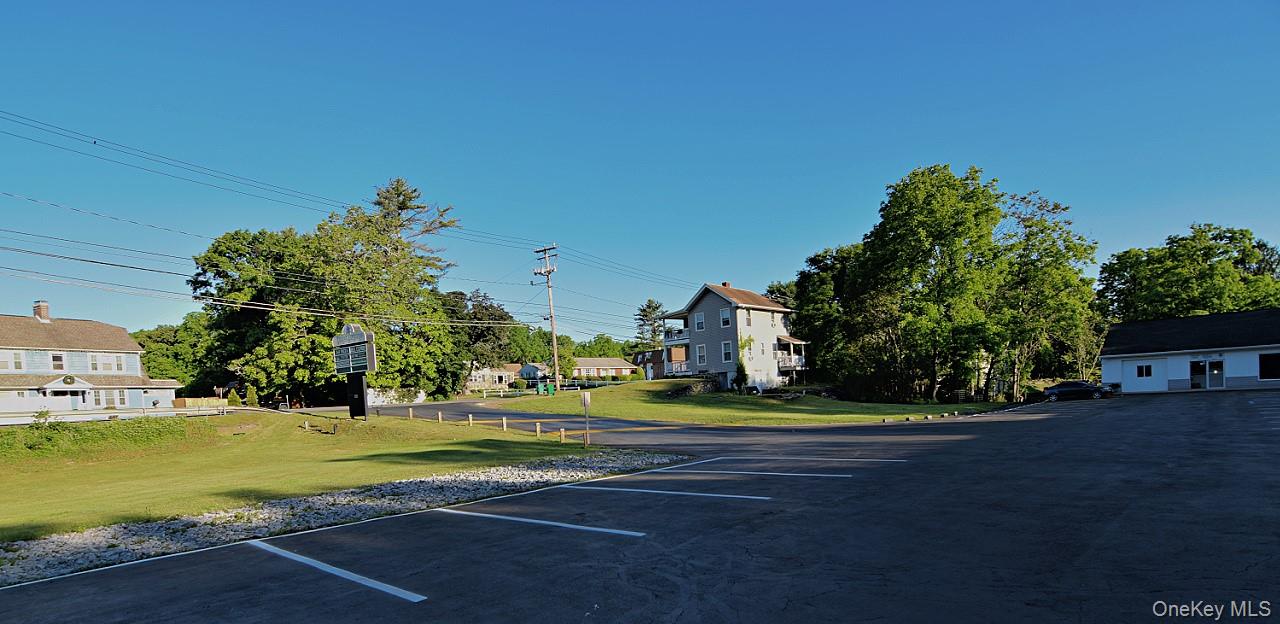 600 Violet Avenue Property Photo 14