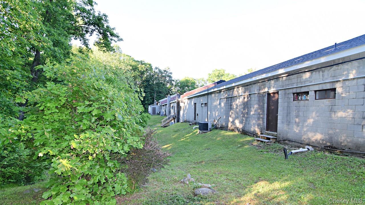 600 Violet Avenue Property Photo 19