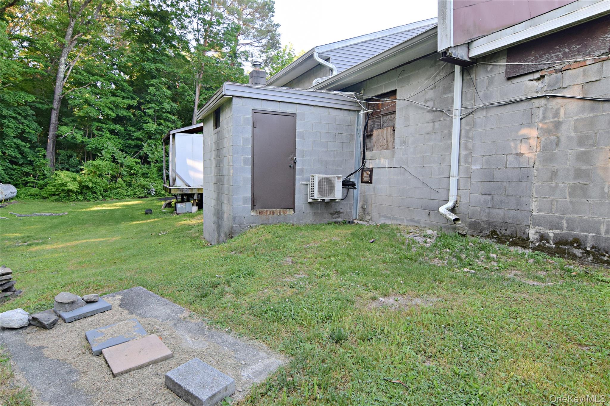 600 Violet Avenue Property Photo 21