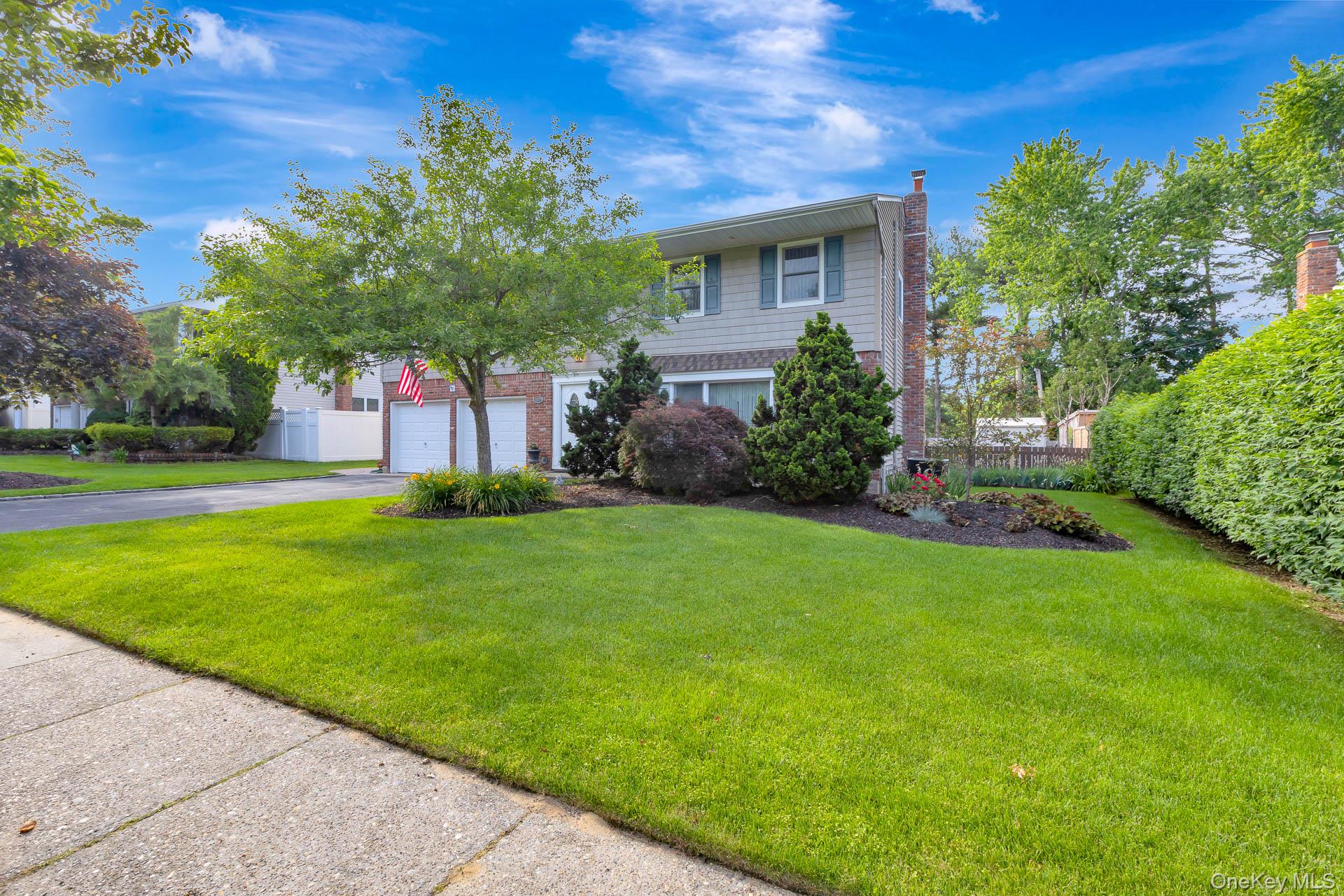 19 Knoll Lane Property Photo 2