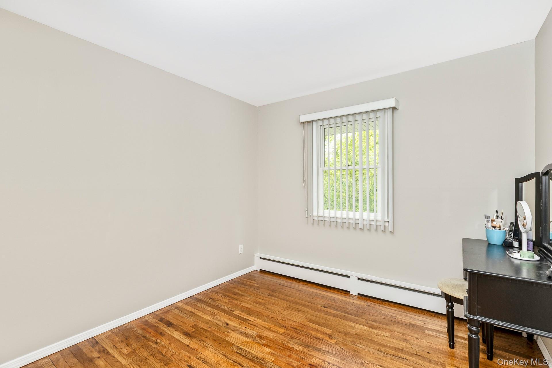 19 Knoll Lane Property Photo 22
