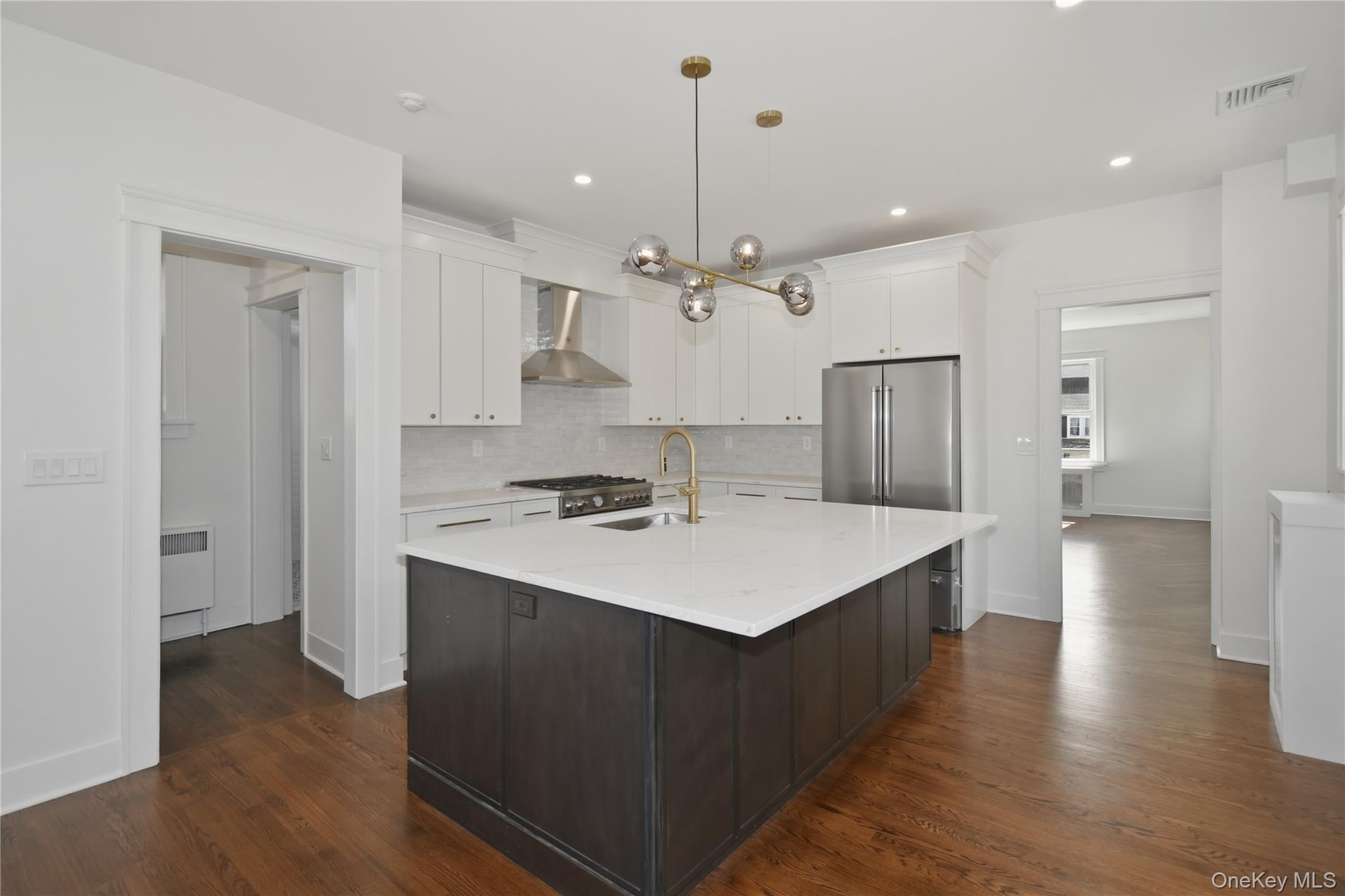 55 Stuyvesant Plaza Property Photo 23