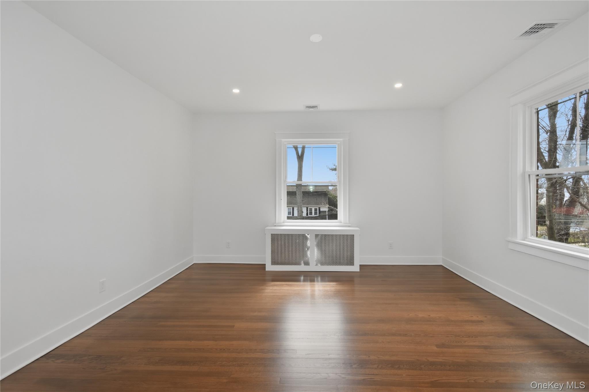 55 Stuyvesant Plaza Property Photo 28