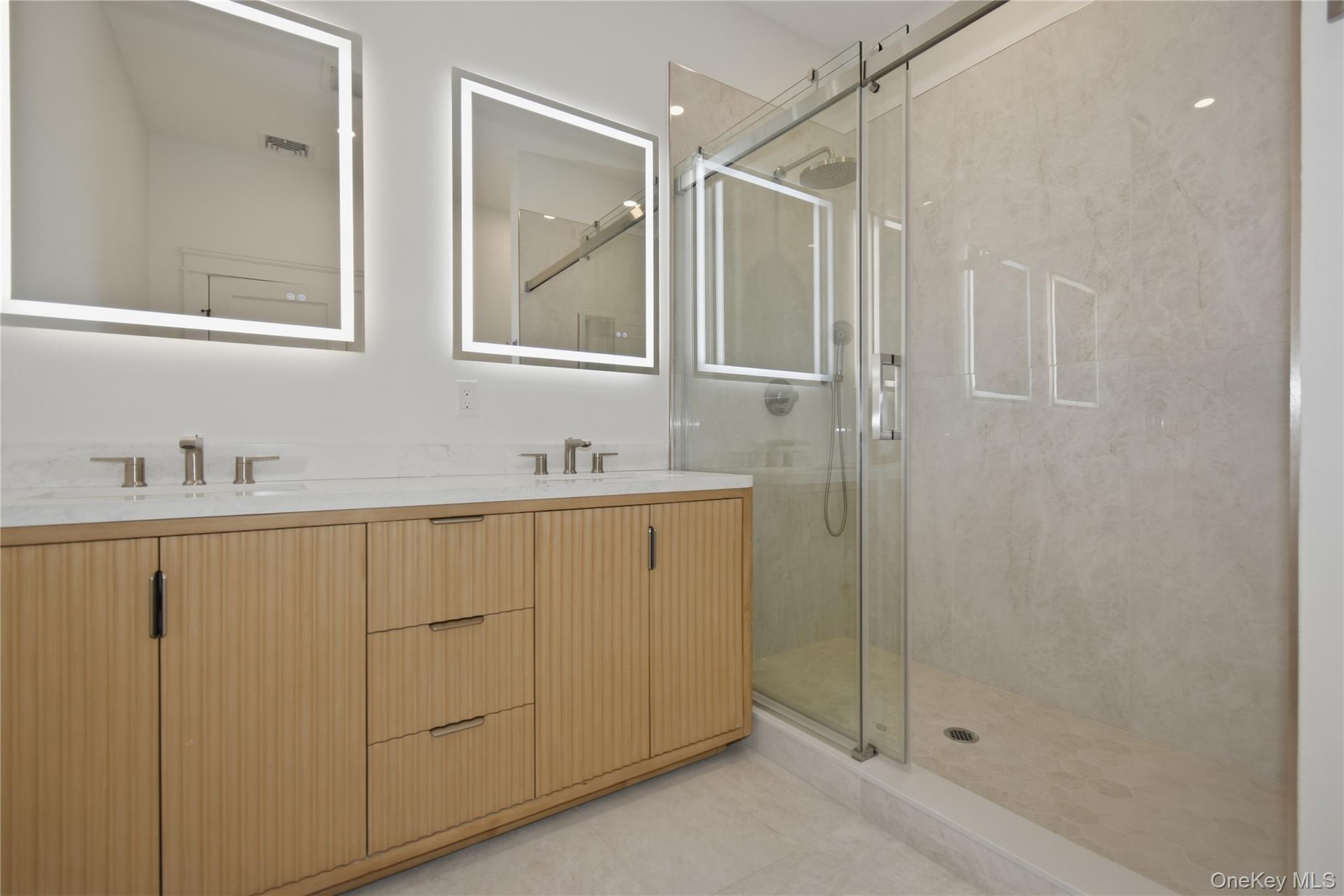 55 Stuyvesant Plaza Property Photo 33