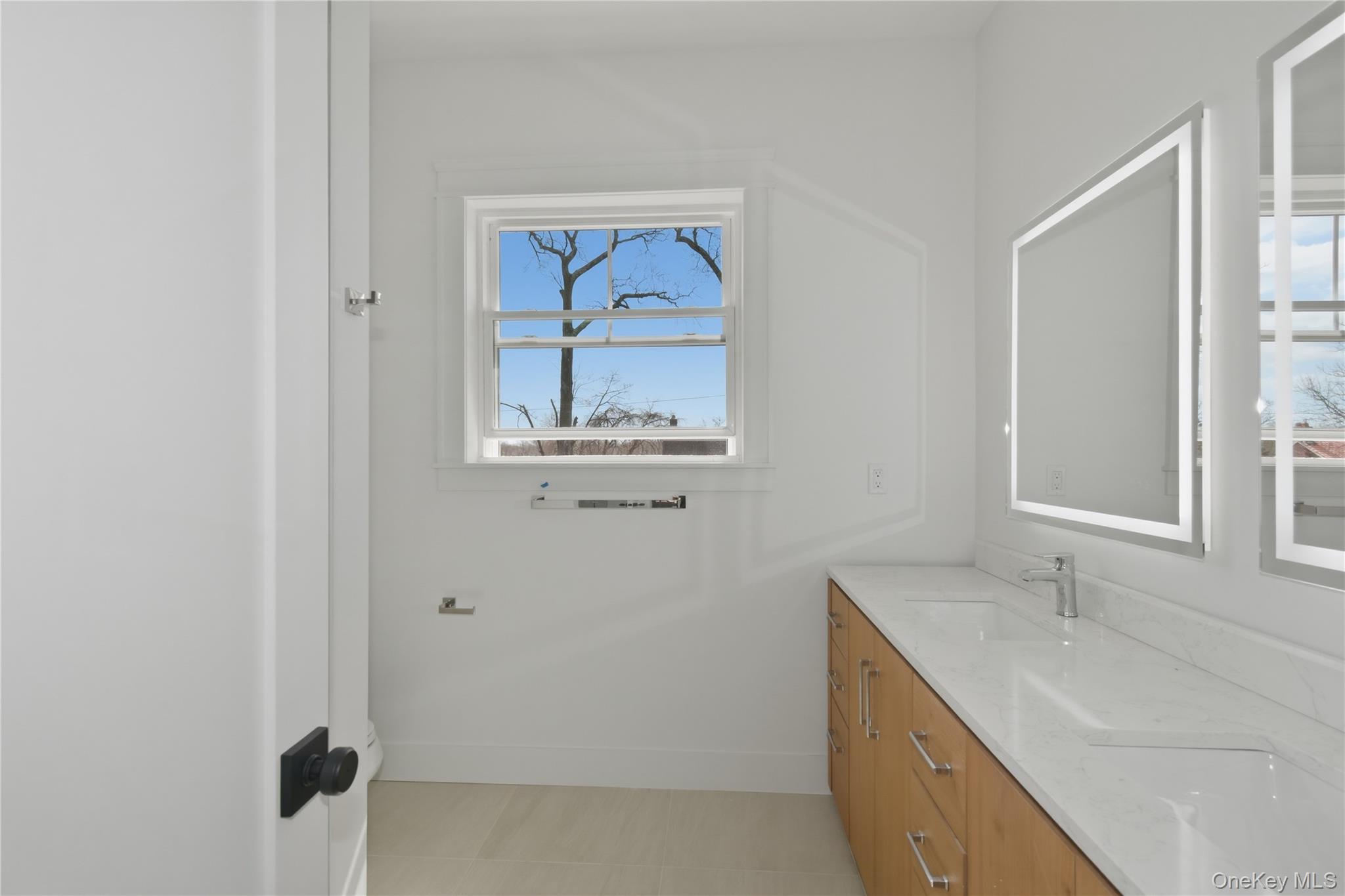 55 Stuyvesant Plaza Property Photo 37
