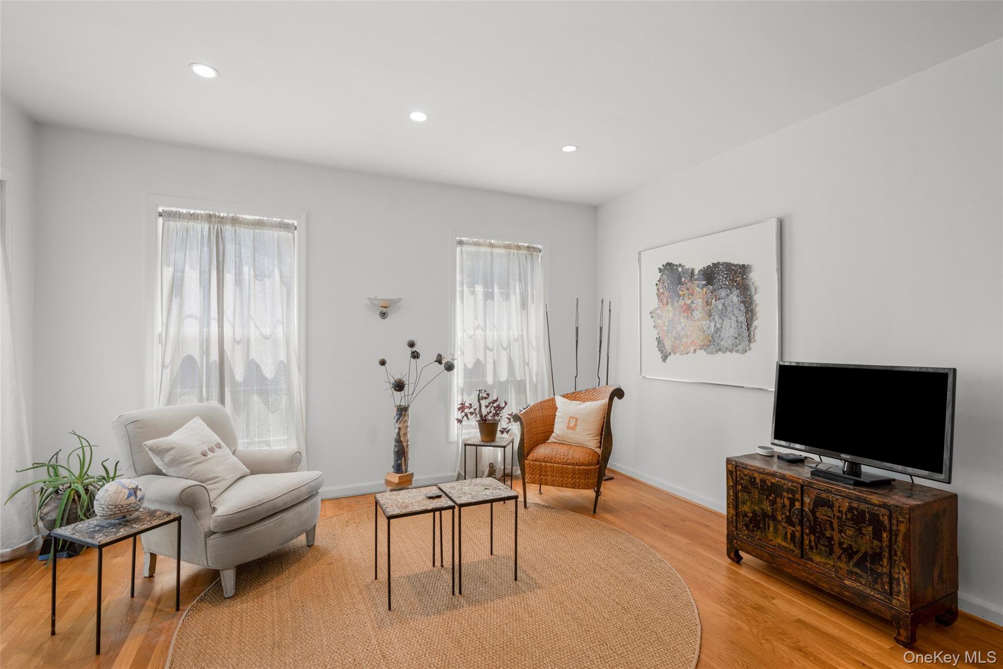 398 Cortlandt Avenue 8 Property Photo 6