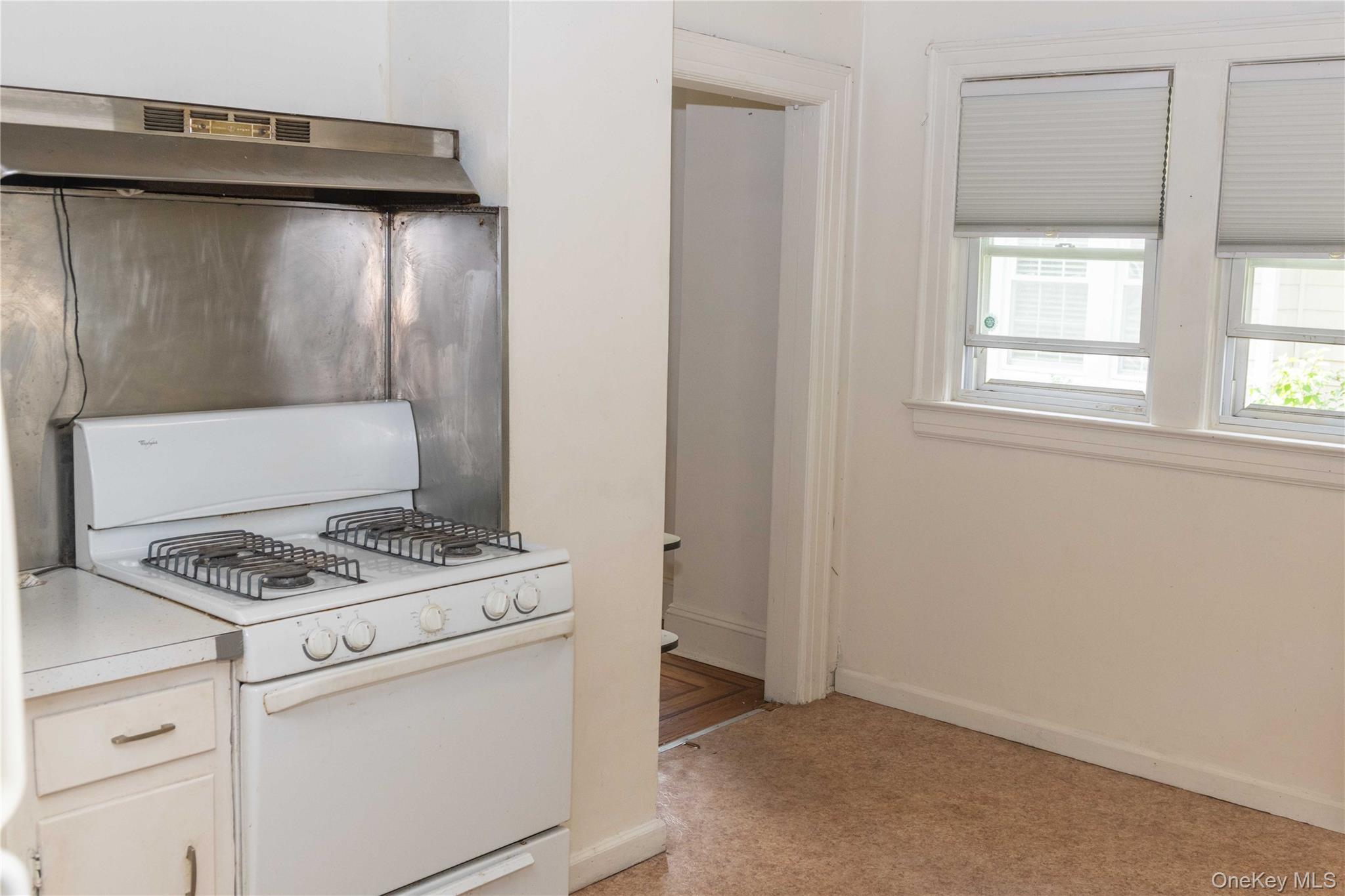 209 Sherman Street Property Photo 8