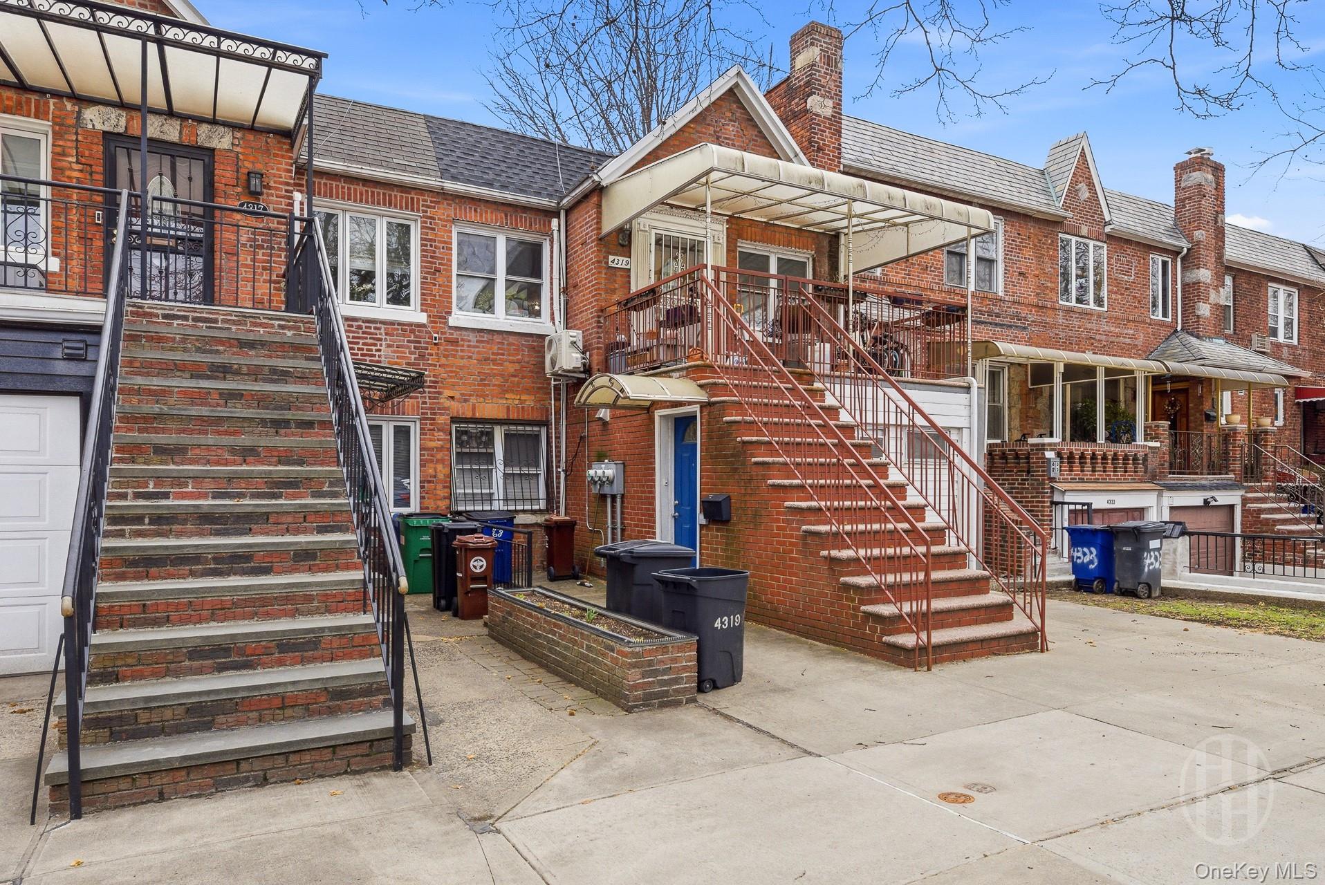 4319 Bedford Avenue Property Photo 3