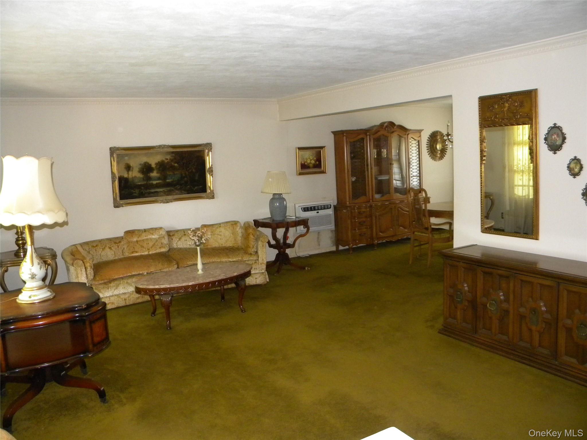 2810 210th Place Property Photo 3