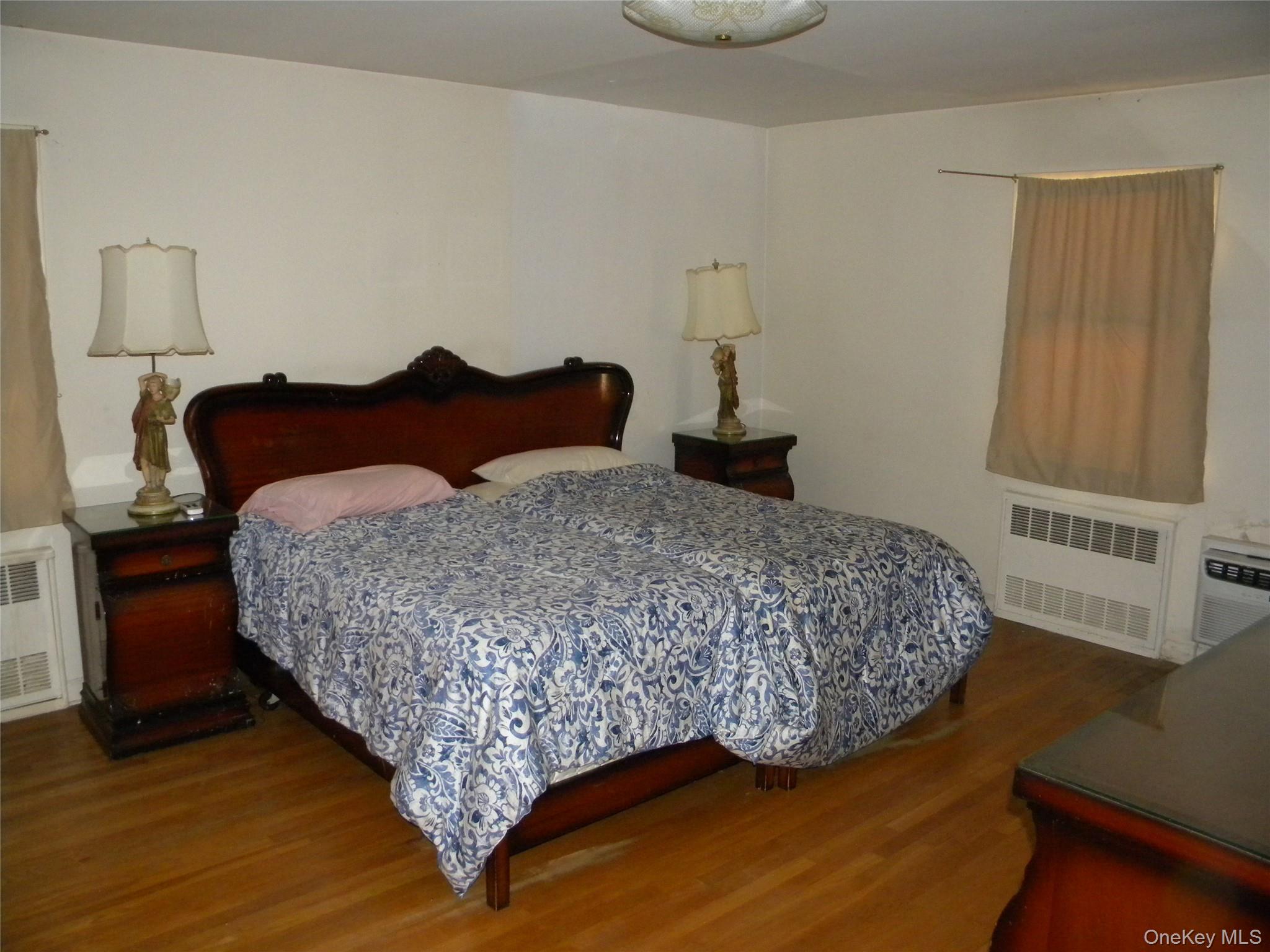 2810 210th Place Property Photo 8