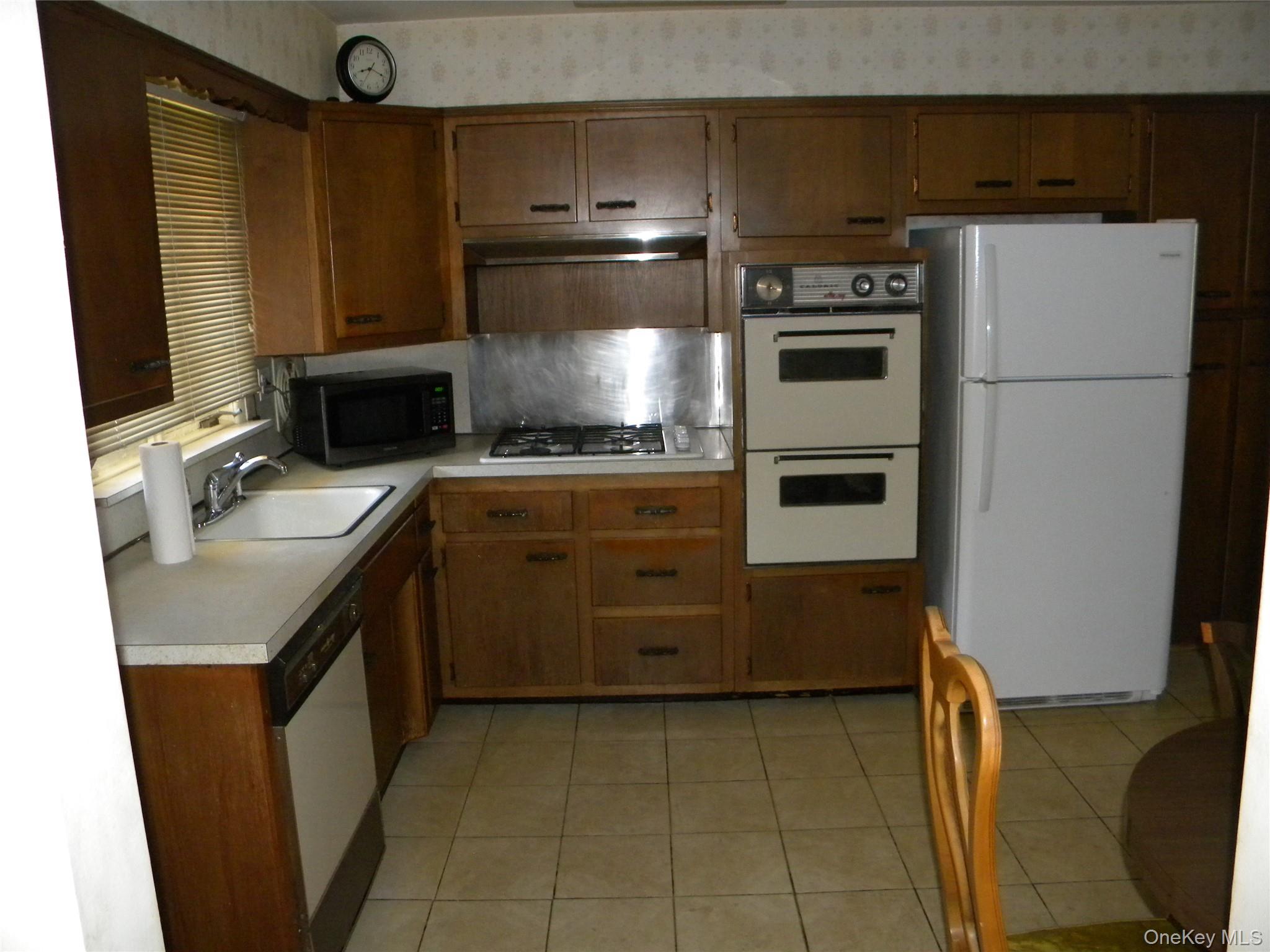 2810 210th Place Property Photo 13