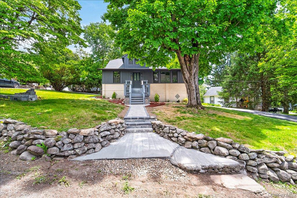 584 Shore Drive Property Photo 1