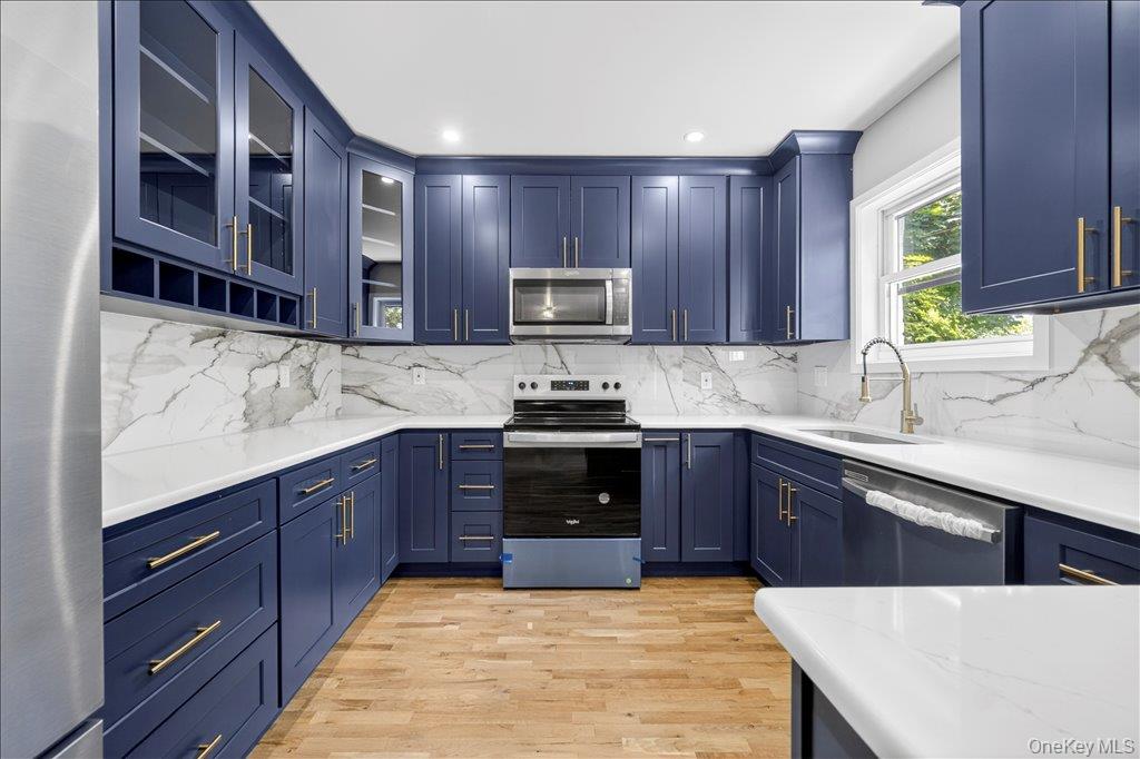 584 Shore Drive Property Photo 14