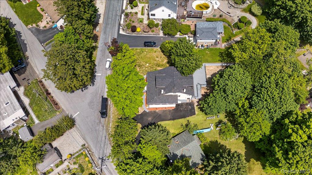 584 Shore Drive Property Photo 33