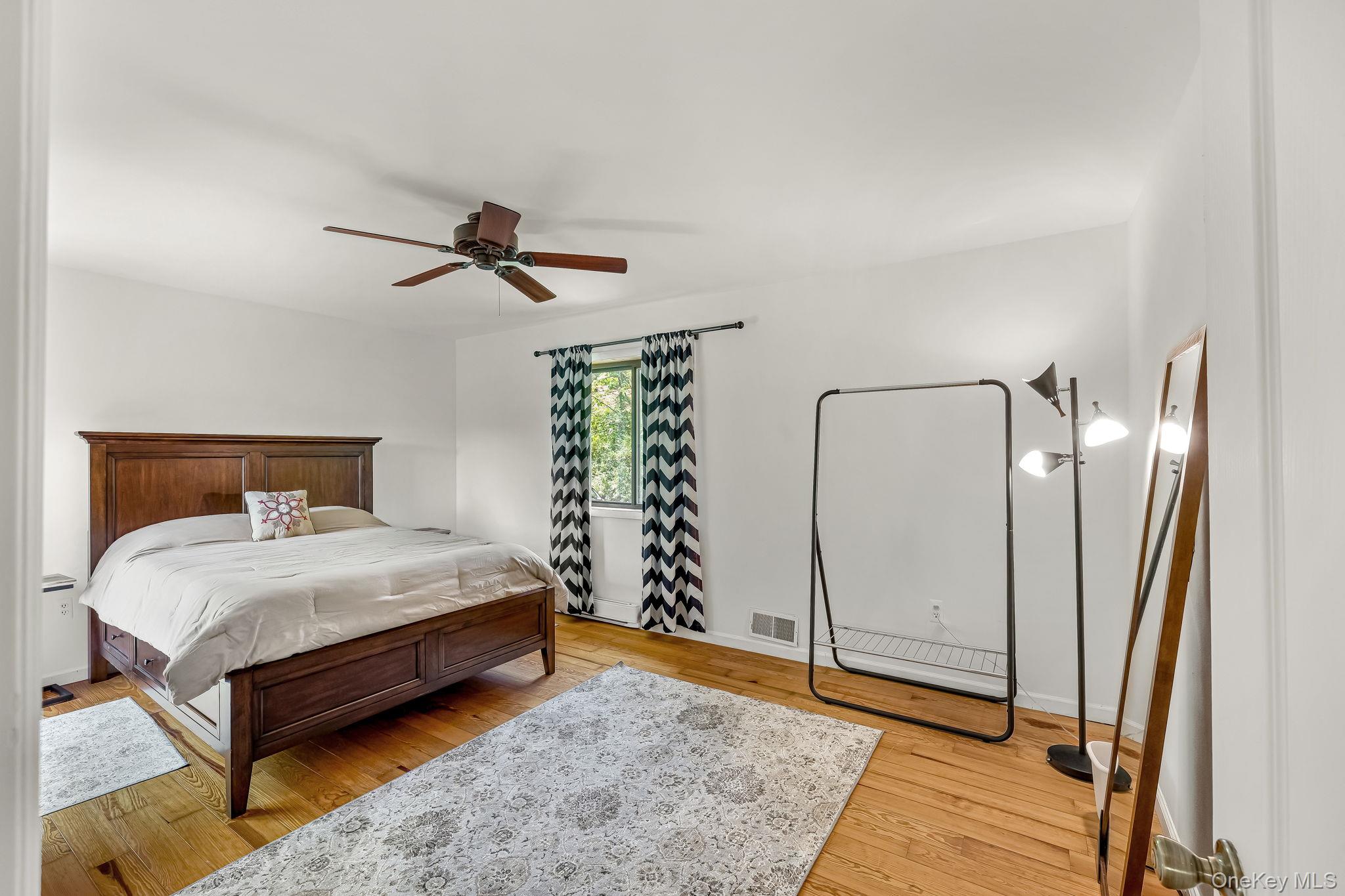 587 Dutch Hill Road Property Photo 12