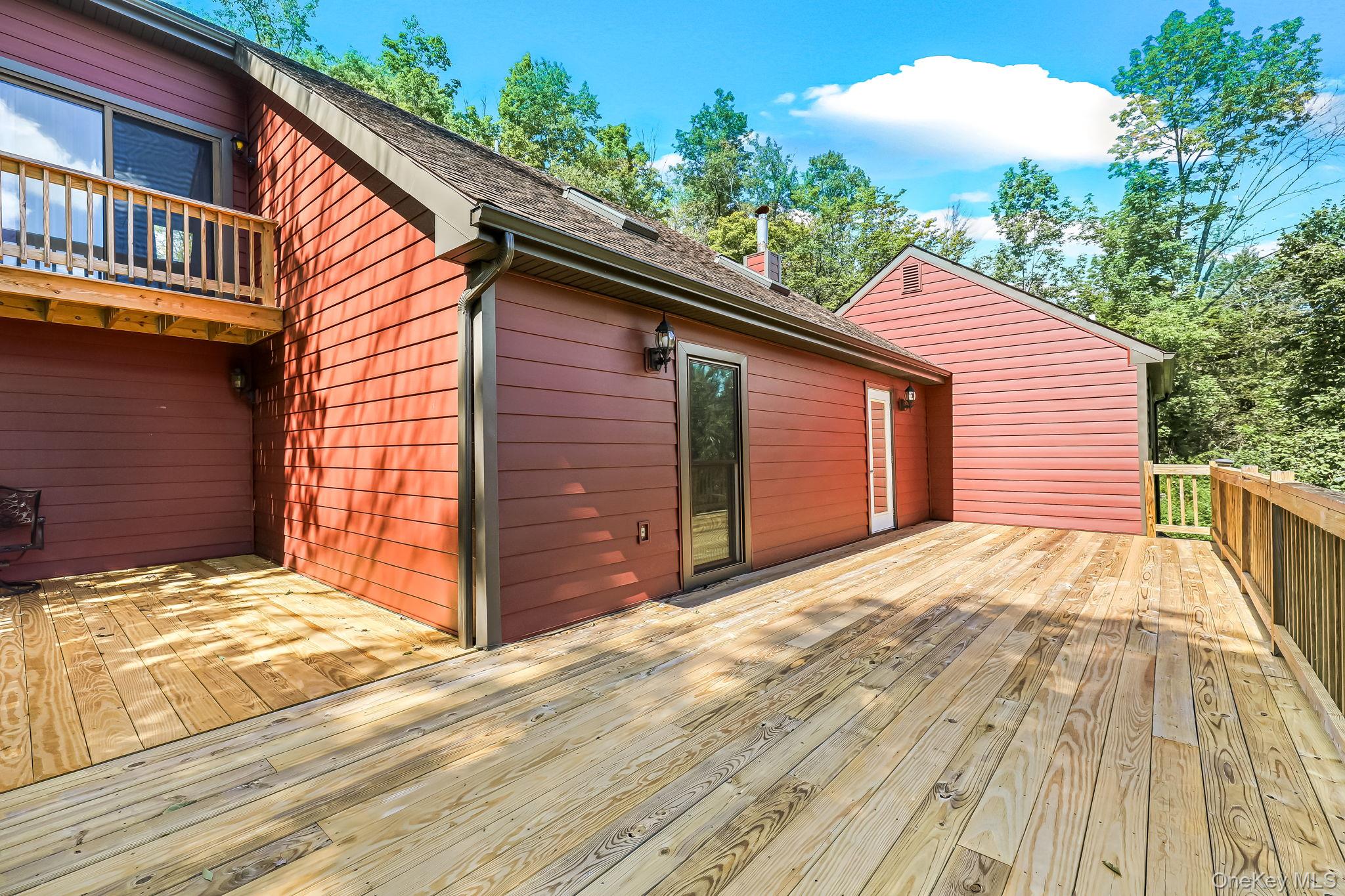 587 Dutch Hill Road Property Photo 17