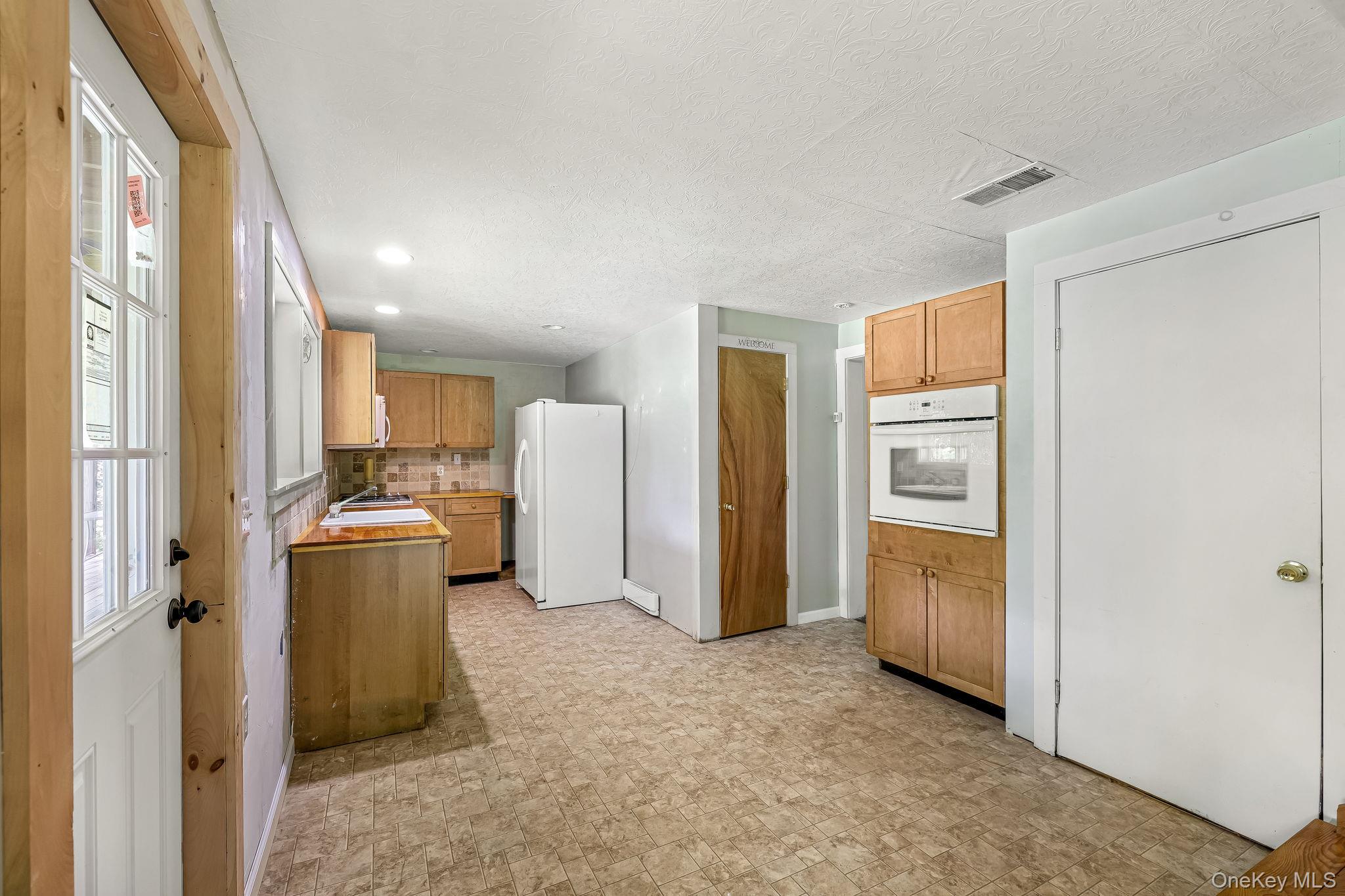 587 Dutch Hill Road Property Photo 21