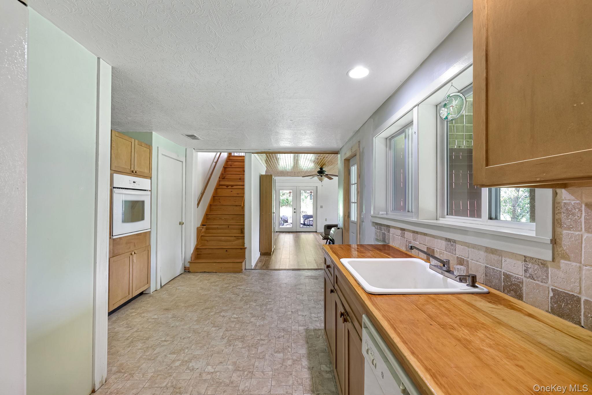 587 Dutch Hill Road Property Photo 22