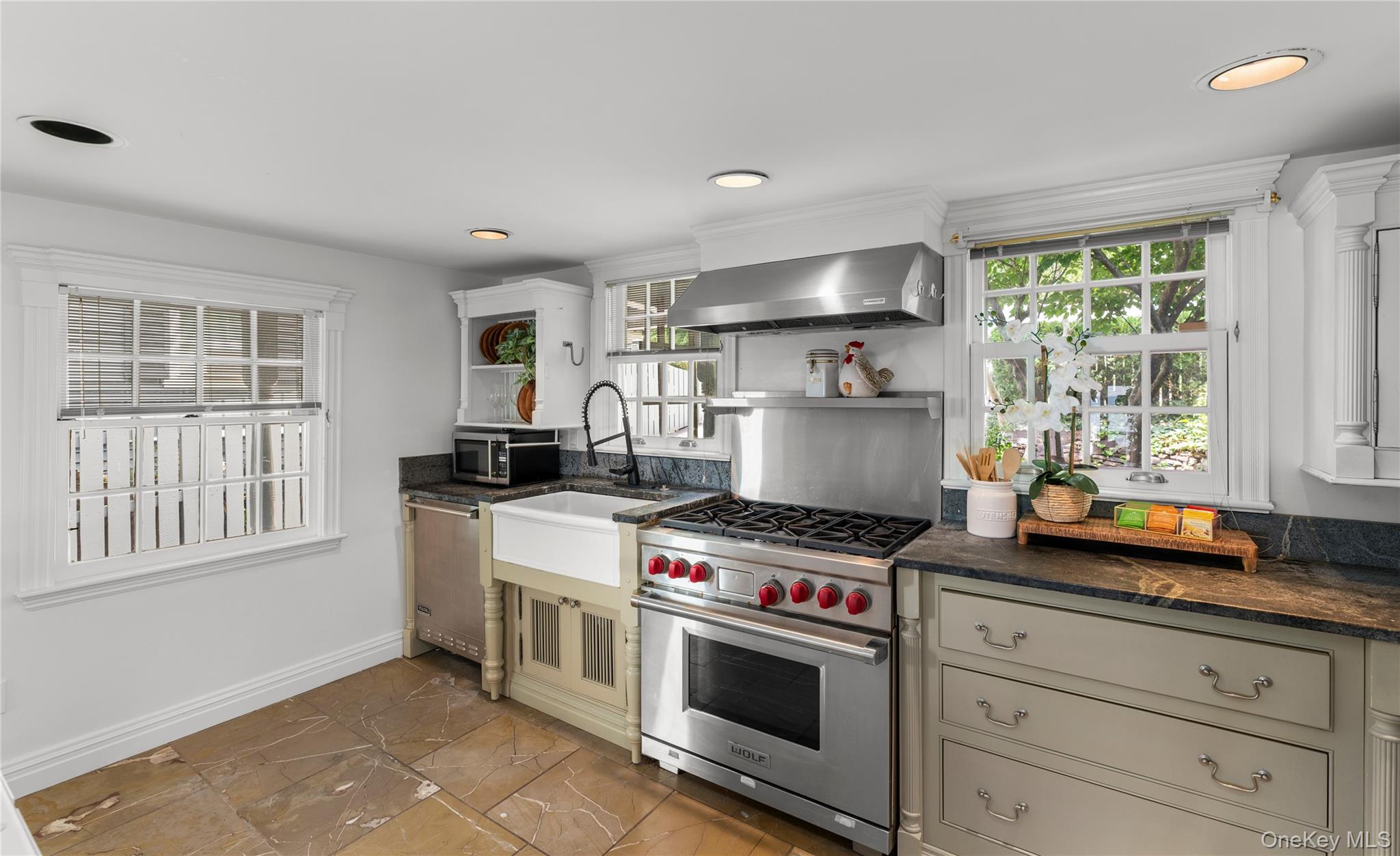 125 Piermont Avenue Property Photo 8