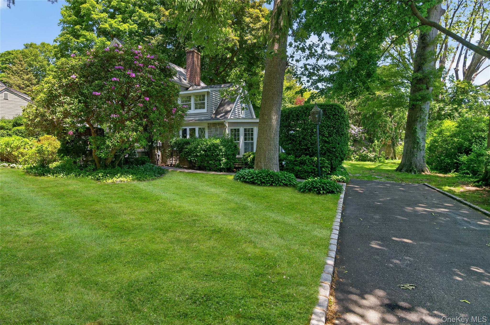 136 Lodge Avenue Property Photo 3