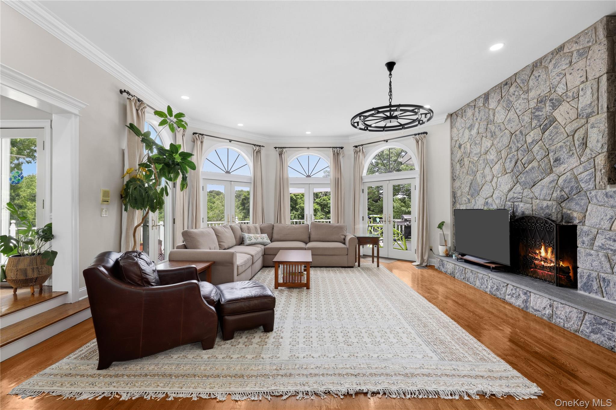 4 Fawn Lane Property Photo 6