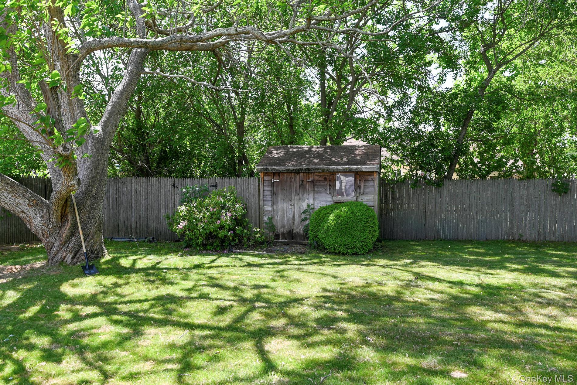 19 Midday Drive Property Photo 12