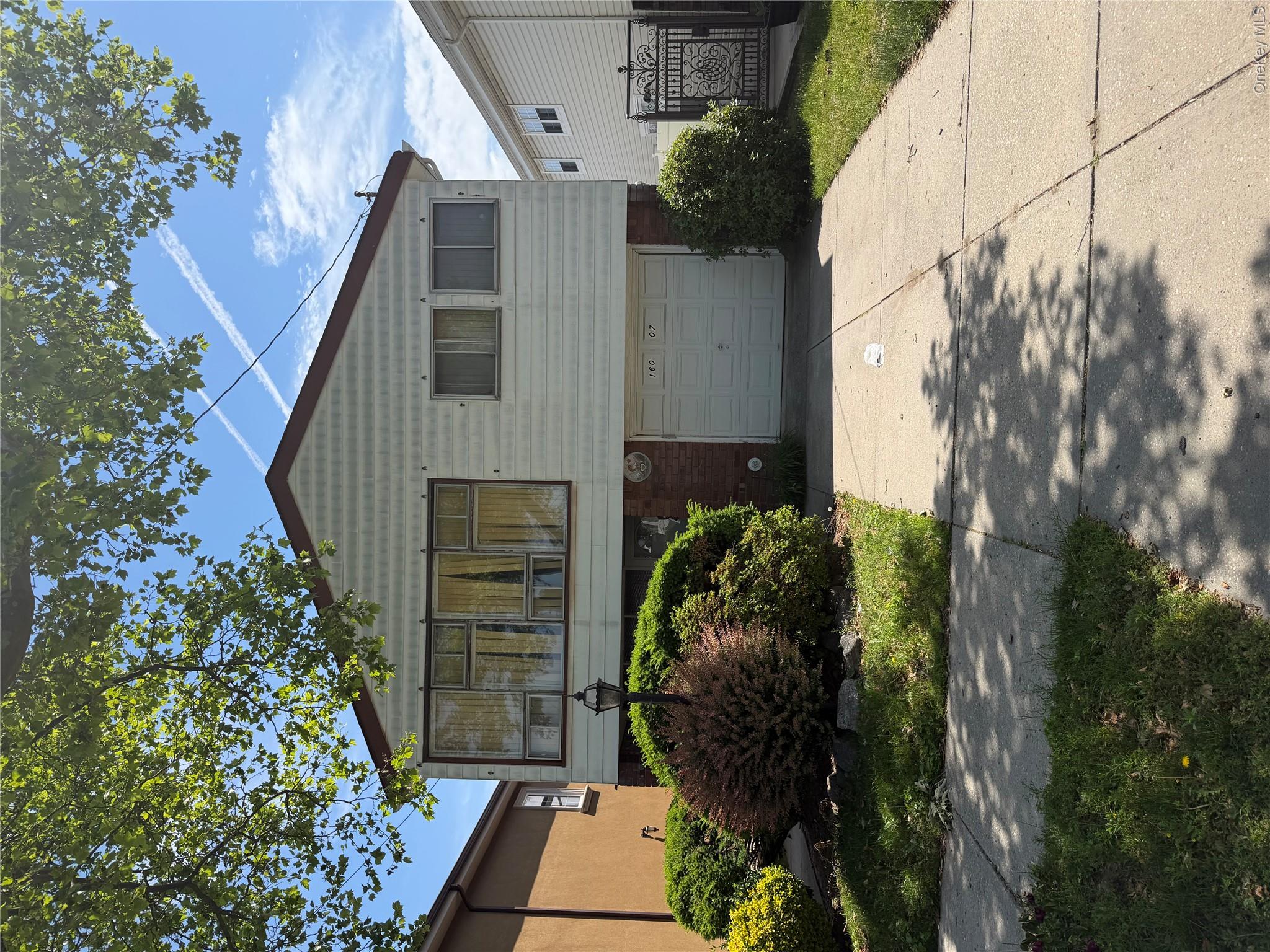 16007 87th Street Property Photo 1