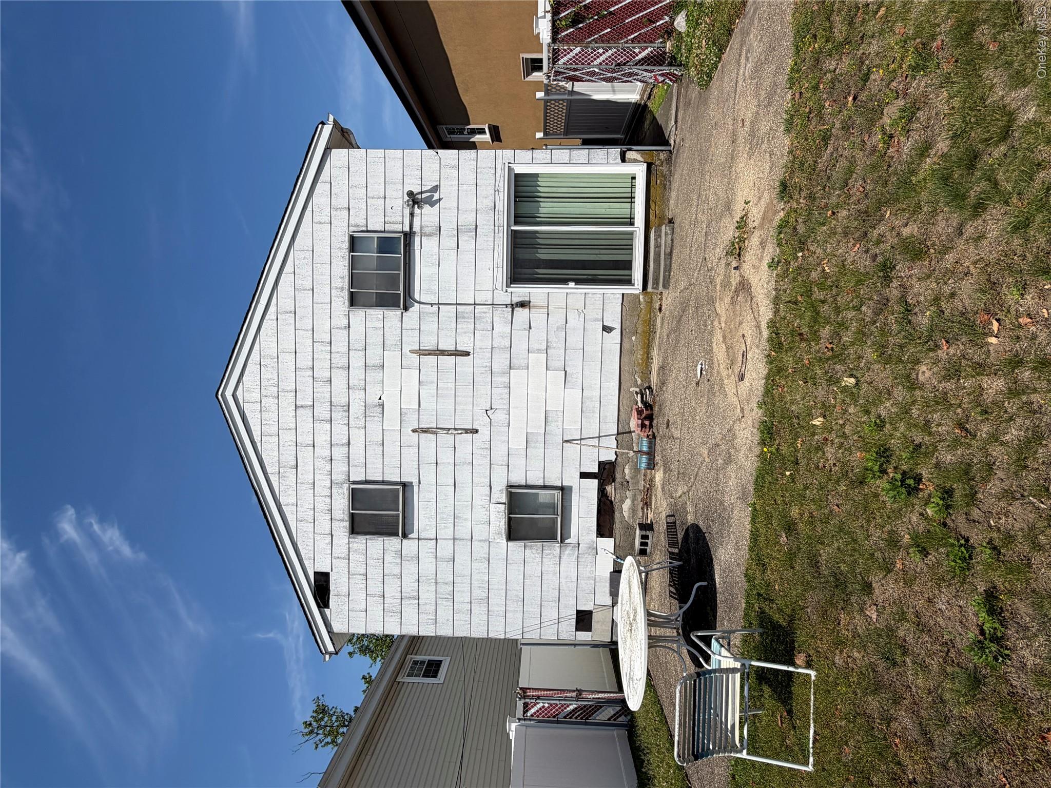 16007 87th Street Property Photo 2