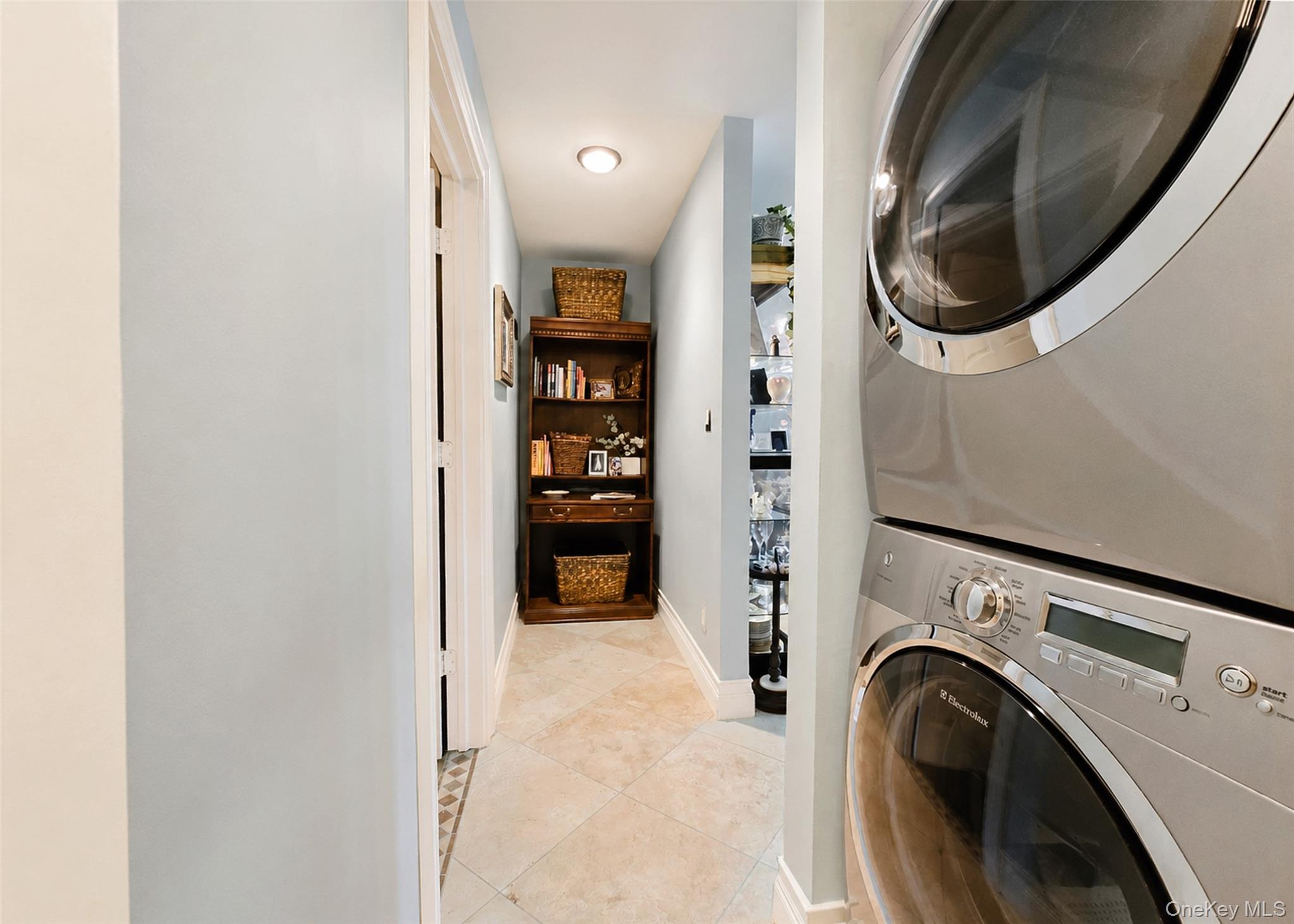 6 Naybor Avenue Property Photo 14