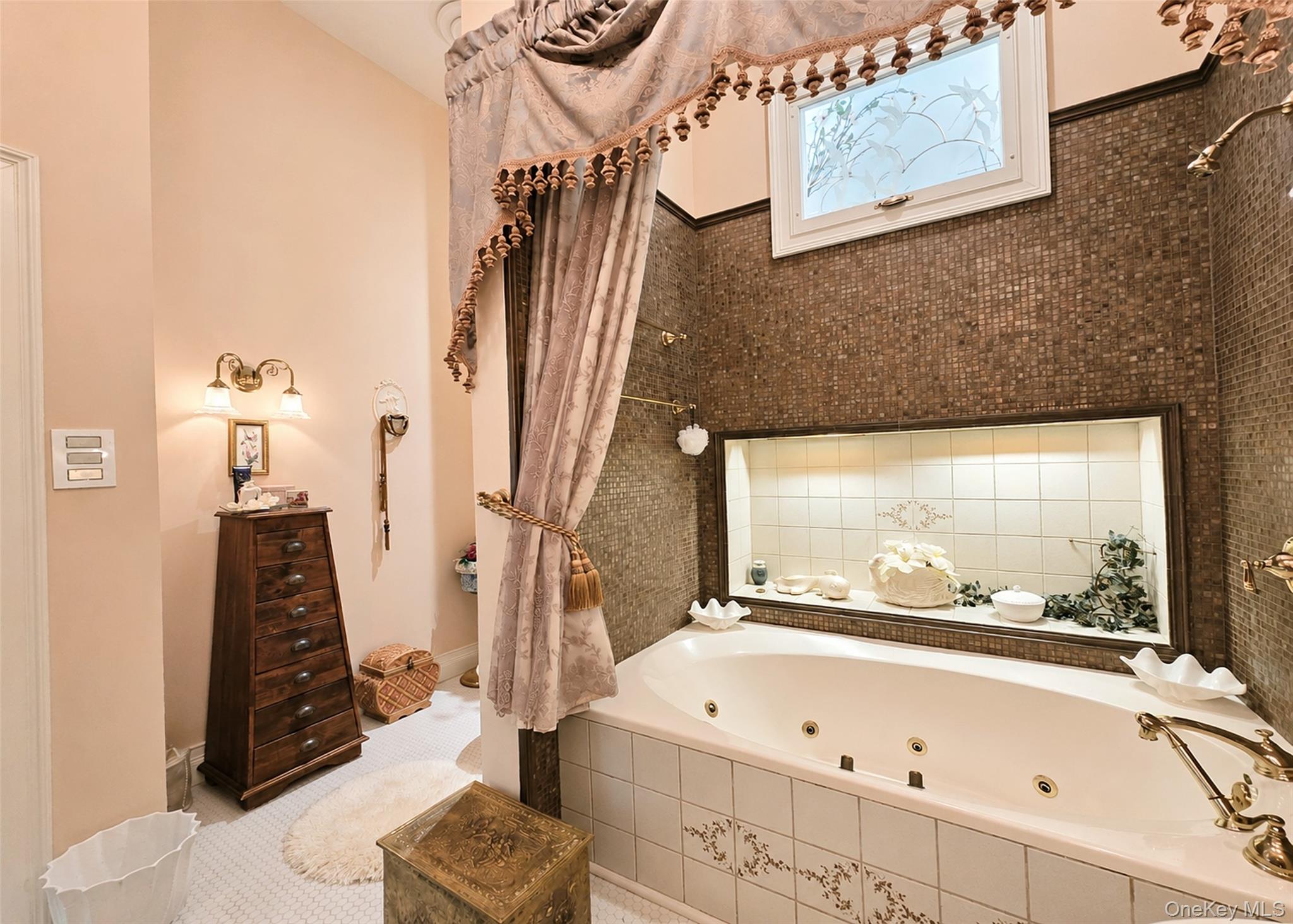 6 Naybor Avenue Property Photo 19
