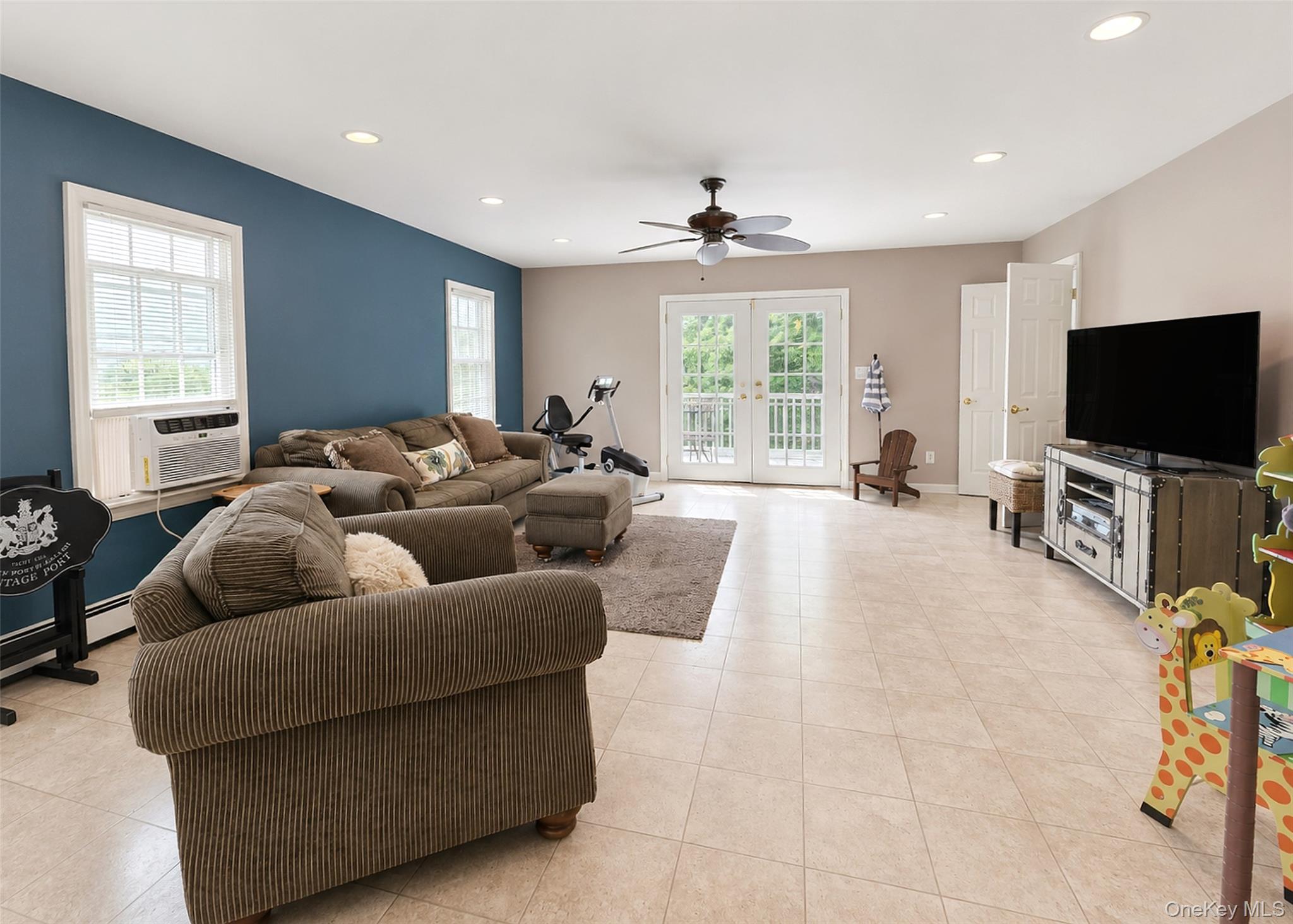6 Naybor Avenue Property Photo 27