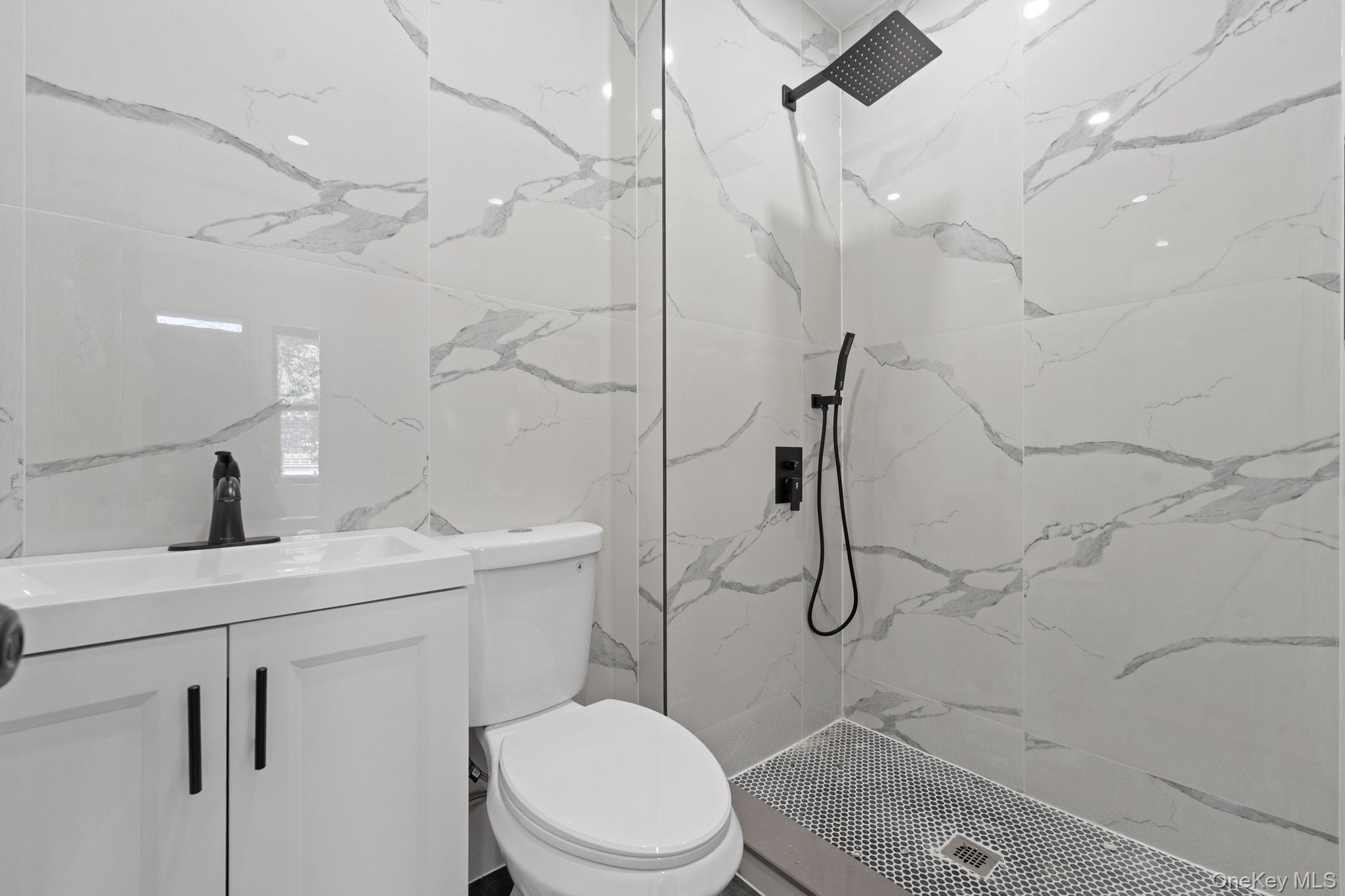 9109 Avenue A Property Photo 6