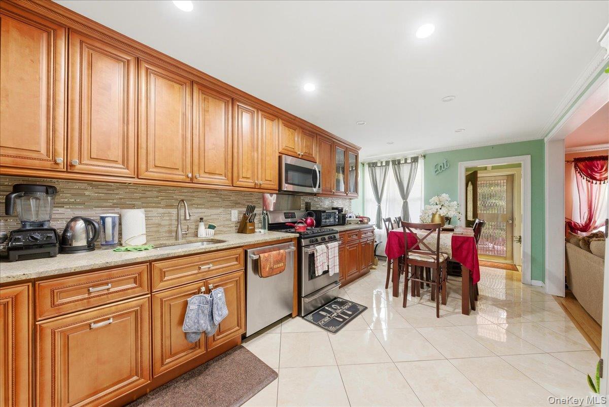 2752 Fish Avenue Property Photo 14