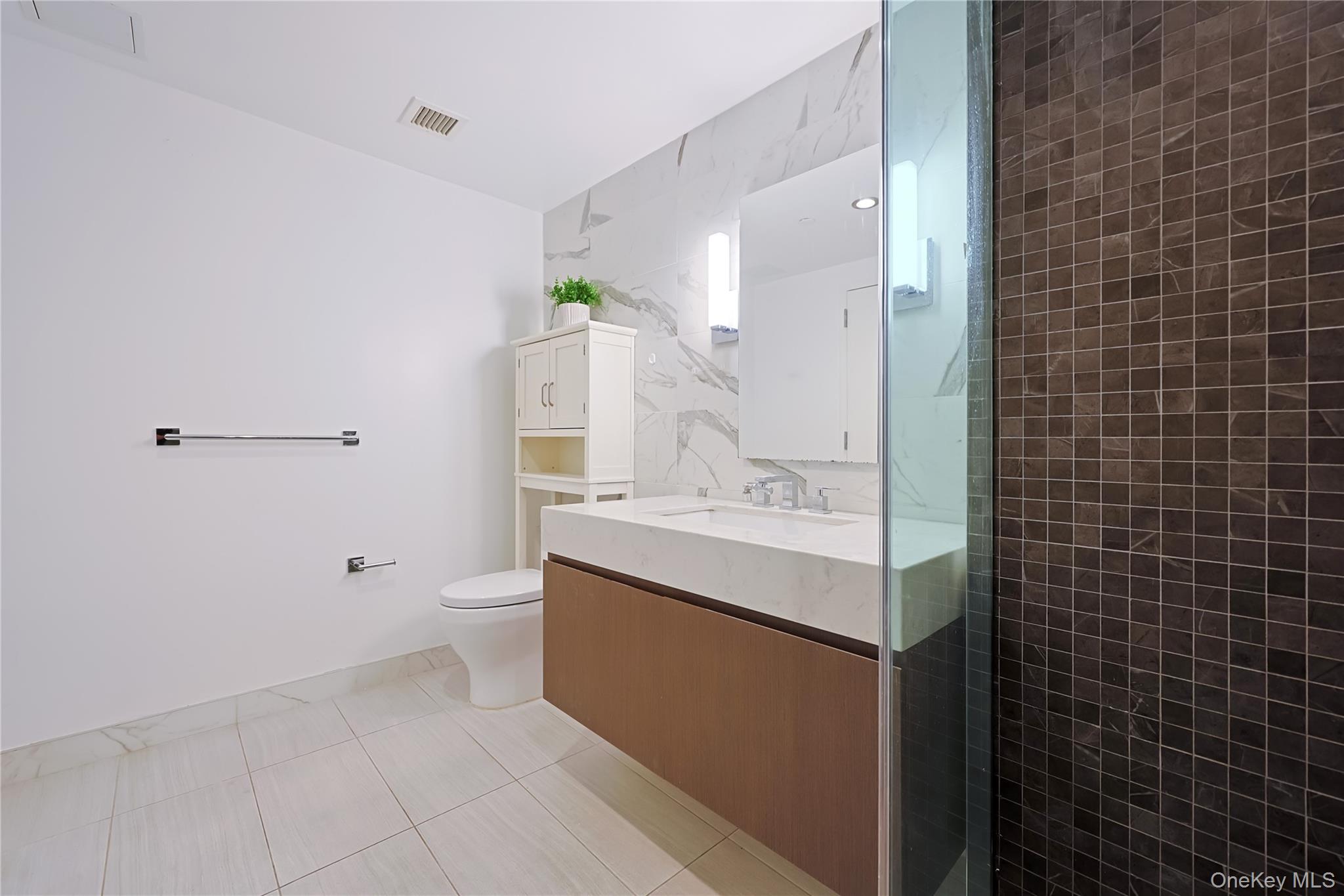 13835 39th Avenue 4b Property Photo 15