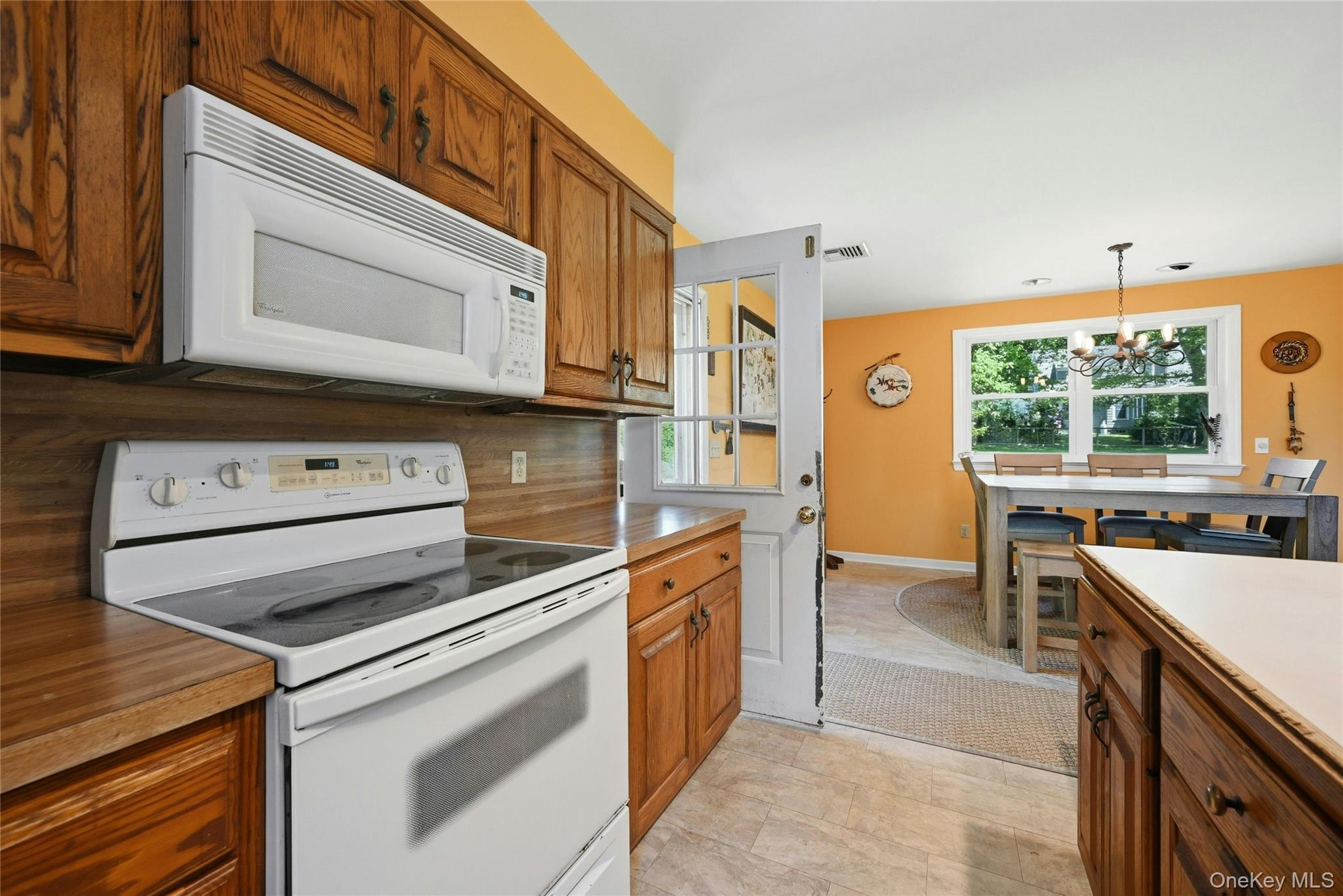 295 Jackson Street Property Photo 7