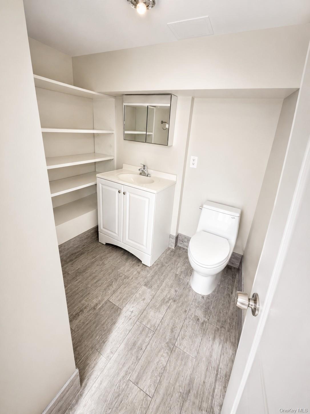 35-34 31st Street Property Photo 15