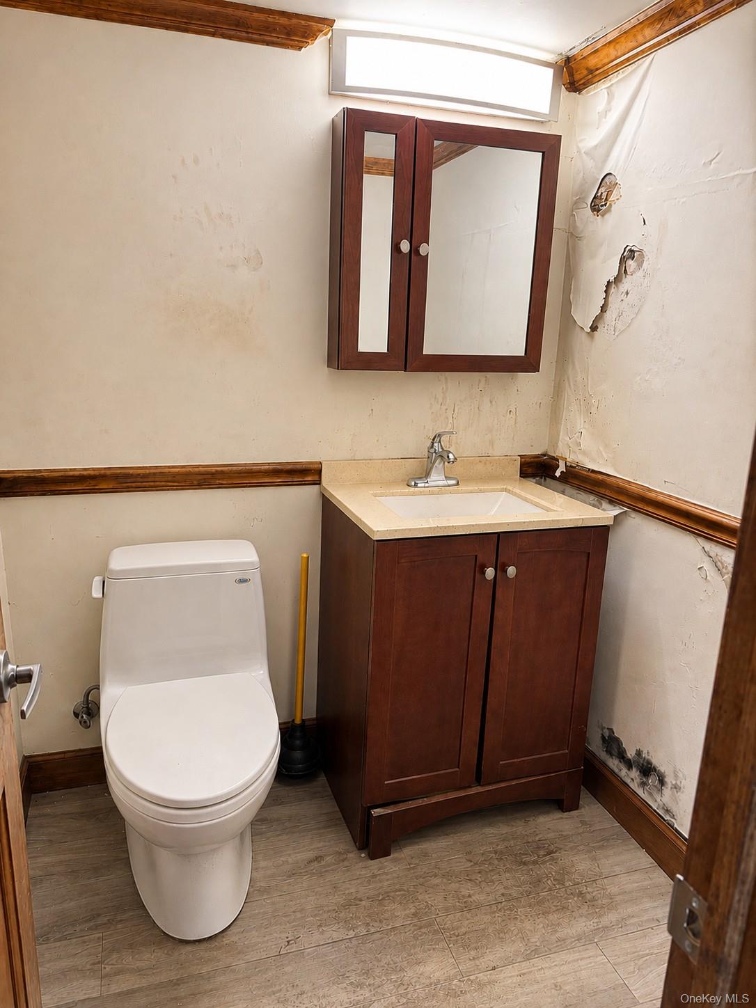 35-34 31st Street Property Photo 17