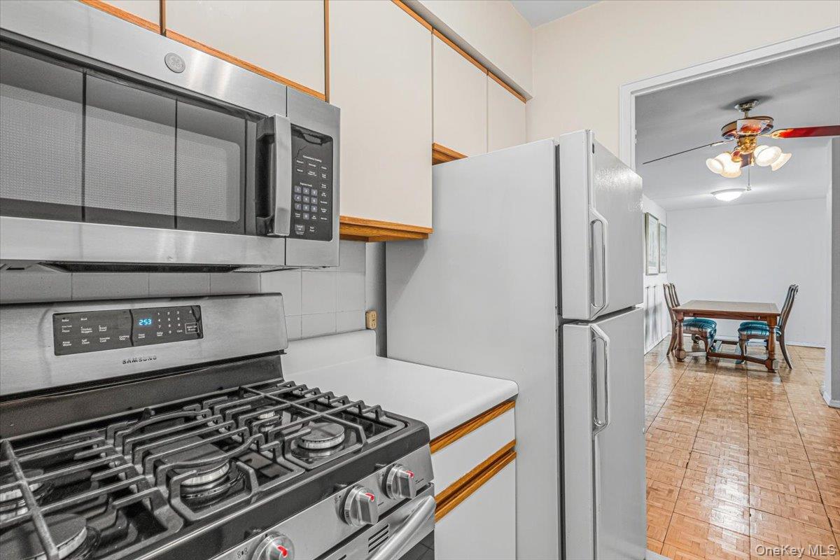 220-55 46th Avenue 12e Property Photo 9