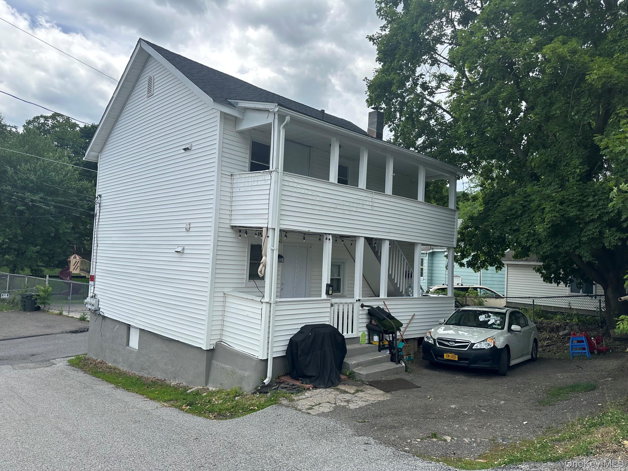 92 Center Street Property Photo 2