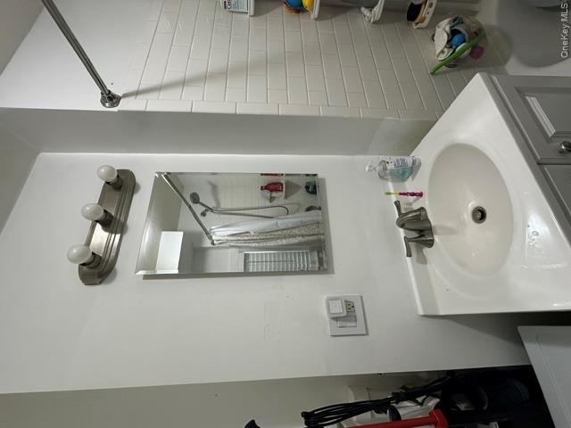 92 Center Street Property Photo 14