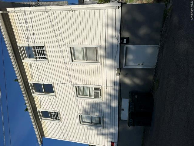 92 Center Street Property Photo 21