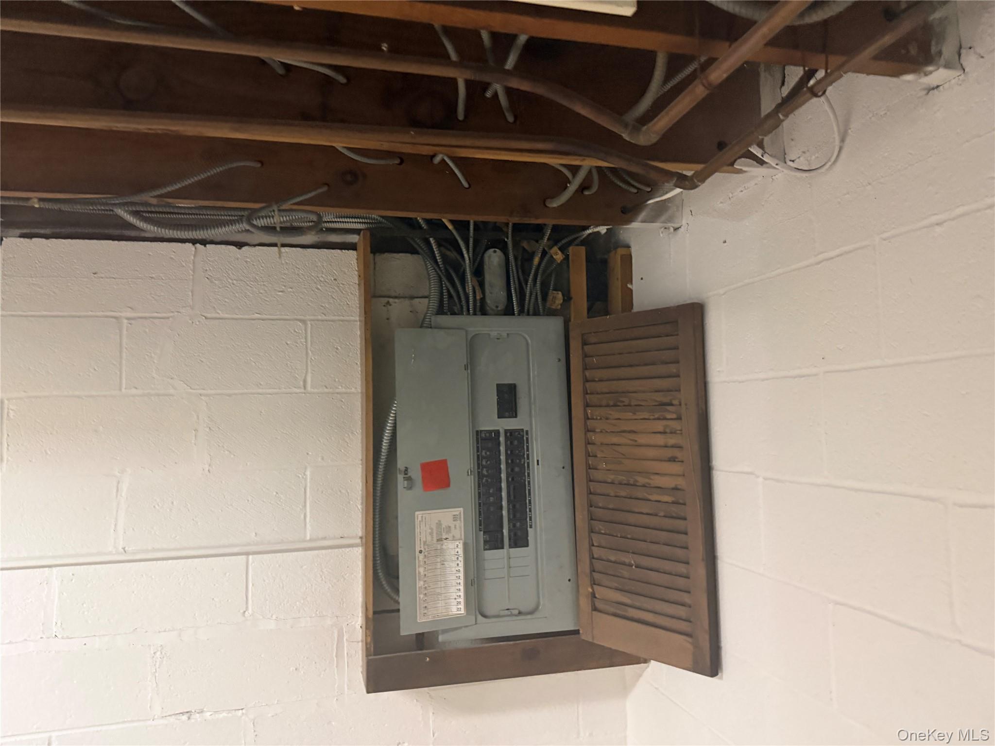 153 Route 9w Property Photo 16