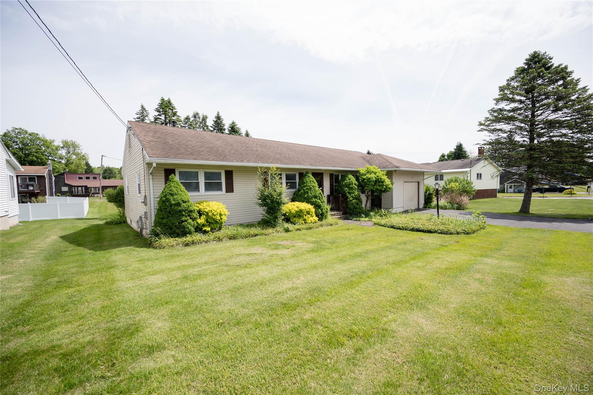 812 Jeffrey Street Property Photo 1
